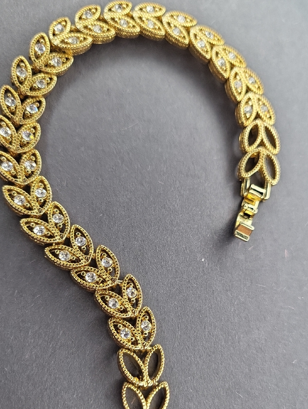 Gold Crystal Leaf Link Bracelet